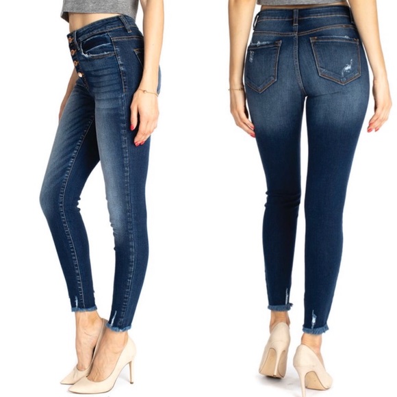 ‼️RESTOCK‼️Dark Wash Kancan Skinnies - Picture 3 of 4